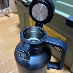 Stanley（スタンレー）クラシック真空グロウラー（1.9 L／64 oz）の画像