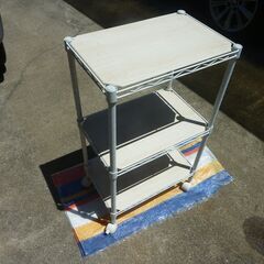 整理用ワゴンの画像