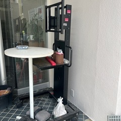 テレビ　モニター台