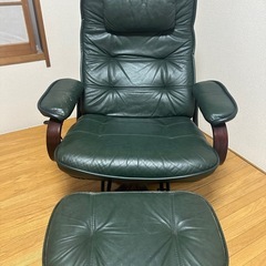 ソファの画像
