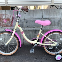 ＜新車同様＞可愛い💕クリスタルキャンディ 18インチ・キッズ自転車 補助輪付き・新品サドルでお得品！の画像