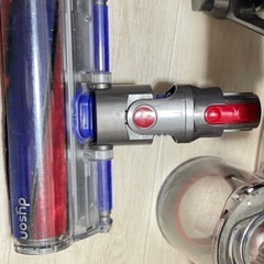 ダイソン   nv11(sv14) 掃除機 純正スタンド付きの画像