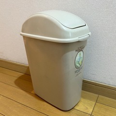セキスイピーターラビットゴミ箱他2点 (しろくまうさぎ) 検見川