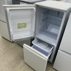 ★ジモティ割あり★ SHARP 冷蔵庫 137L １９年製 動作確認／クリーニング済み TJ7809 ☆ジモティ割あり☆ SHARP 冷蔵庫 137L 19年製 動作確認