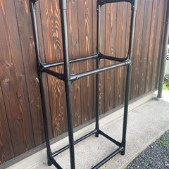 【引取り限定】【欲しい方に無料で譲ります】タイヤラック スリム型４本用の画像