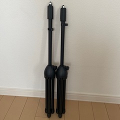 楽器スタンド・マイクスタンド？・楽譜スタンド？・折りたたみ式 DIY コンパクト 収納 2本セットの画像