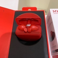 ジャンク　完全ワイヤレスイヤホン　の画像