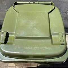 【ガレージライフに映える！】タフで大容量！ASTRO PRODUCTS 100L ダストボックスの画像