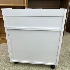 リユースのサカイ東金店 キャスター付き本棚 白 TJ12811の画像