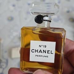【売約済】昭和レトロ 未使用？中古品？シャネル 香水 長期保管の画像