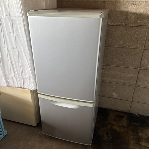 配達応談 2012年 パナソニック 2ドア冷凍冷蔵庫 NR-B144W 138L