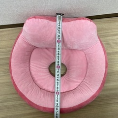 猫耳ドーナツ型クッションの画像