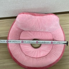 猫耳ドーナツ型クッションの画像