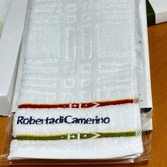 新品未開封3個セットRoberta di Camerino.タオルハンカチの画像