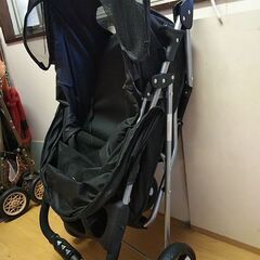 ペットカート やや大きめ 中古美品 の画像