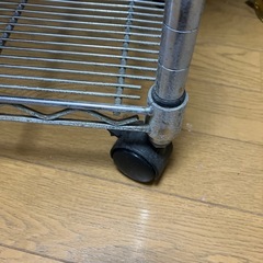 スチールラックの画像