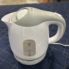 【271】激安コンパクト電気ケトル550円☆クリーニング済☆ ま...