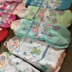 値下げ　新品　レディース靴下　マイメロ  シナモロールの画像