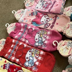 値下げ　新品　レディース靴下　マイメロ  シナモロールの画像
