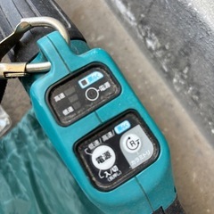 マキタ 充電式草刈機(樹脂刃) MUR189DSF バッテリー 充電器 替え刃9枚付きの画像