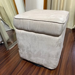生成色スクエアチェア