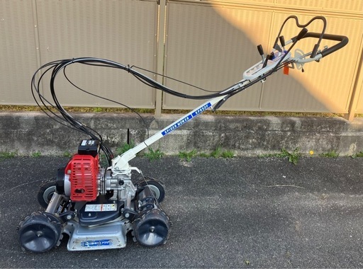 イセキアグリ 自走式草刈り機 スパイダーモアー SP852F 