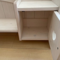 収納棚⭐︎コンセント二口有りラクガキありの画像