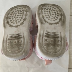 ベビーサンダル ハート柄の画像