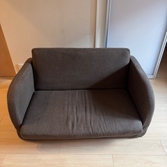 【無料】2人掛けソファ／簡易ベッドにもなります！