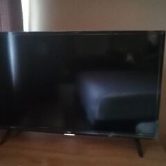 2022年製　32型テレビ　TCL