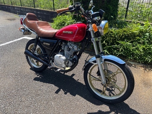 GN125H カスタム　赤　旧車スタイル　吸い込み　旧車
