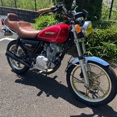 GN125H カスタム　赤　旧車スタイル　吸い込み　旧車
