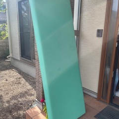 値下げしました　　施術台　グリーン　中古の画像
