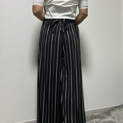 ストライプ柄ワイドパンツ＆パール付きトップスセットアップ　試着画像あり 送料無料の画像