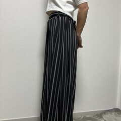 ストライプ柄ワイドパンツ＆パール付きトップスセットアップ　試着画像あり 送料無料の画像