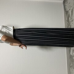 ストライプ柄ワイドパンツ＆パール付きトップスセットアップ　試着画像あり 送料無料の画像