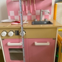 まとめ買いで値引きします⭐︎ 木製　ままごと　キッチン　トイザらス　おままごと　ピンク　女の子の画像