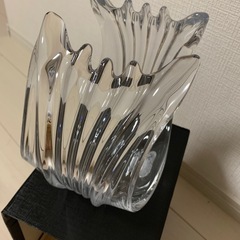 CRYSTAL VASE24%pbo FLUENCE 花瓶 波状デザインの画像
