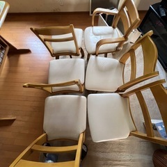 6人掛けダイニングテーブルの画像