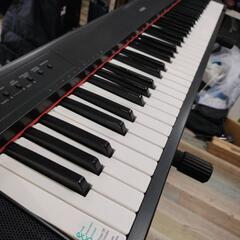 ヤマハ ピアジェーロ 76鍵盤　電子キーボード NP-31 2011年製 ブラックの画像