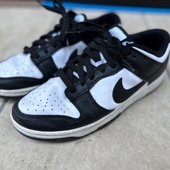 Nike dunk low　ダンクロー　ホワイト　ブラック　スニーカー