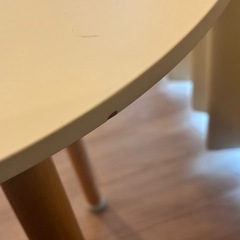 丸テーブル　カフェテーブルの画像