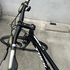 TREK FX2 身長155～165cm 超軽量11.5kg クロスバイク24速 (和哉