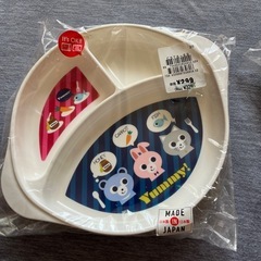 お皿　、はし、スプーン、フォーク
の画像