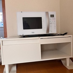 オーブンレンジとローテーブル