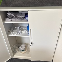 収納棚の画像