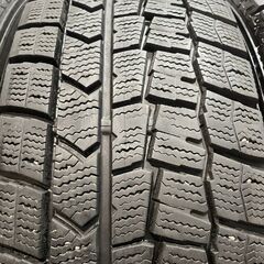 DUNLOP WINTER MAXX WM02 195/60R17 17インチ スタッドレス 4本 23年製 バリ溝 60プリウス ライズ ロッキー等　(KTI376)クレジットカード QRコード決済可能の画像
