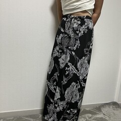 着画あり◎ アイボリークロップトップ＆レース柄ワイドパンツ 2点セットの画像