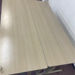 オフィス　折り畳み長机2つの画像