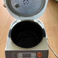 炊飯器の画像